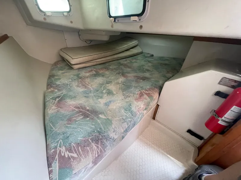 1996 Catalina 270