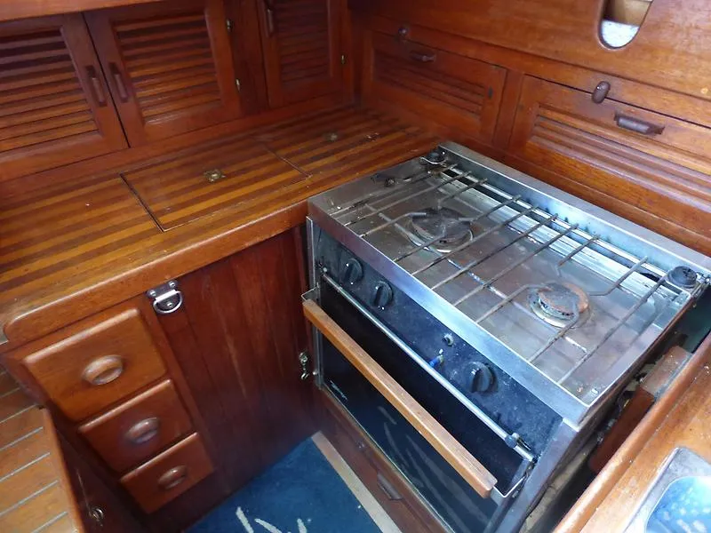 1982 Ta Shing Yachts Baba 30