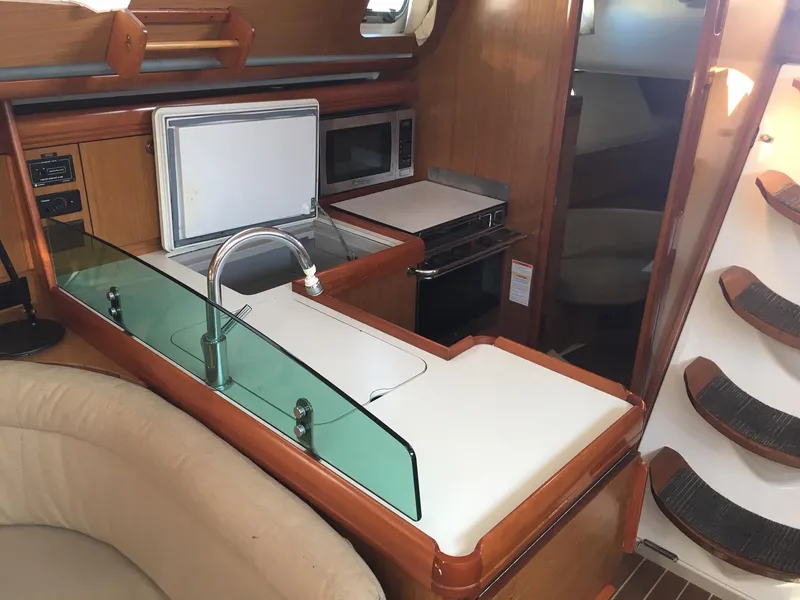 2007 Jeanneau 42 DS