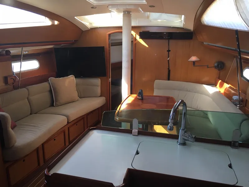 2007 Jeanneau 42 DS