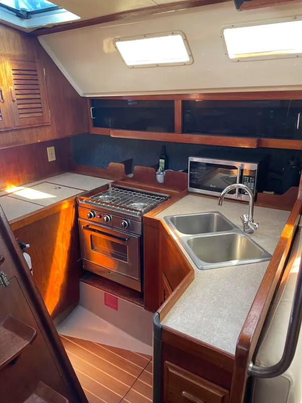 1986 O'Day 40