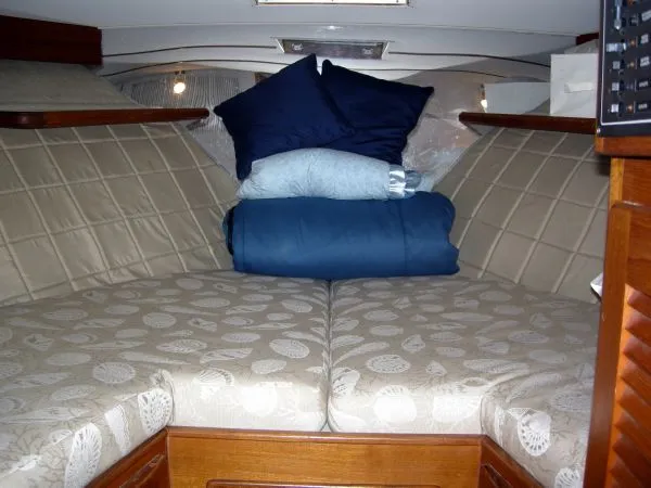 vee berth