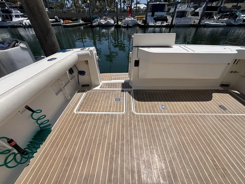 1998 Pursuit 3400 Express