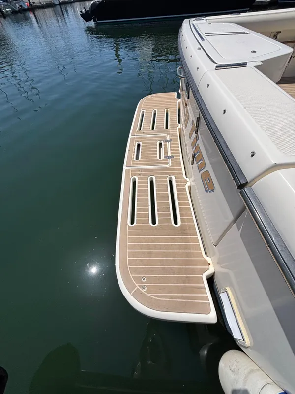 1998 Pursuit 3400 Express