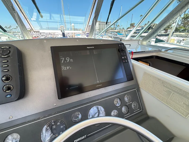 1998 Pursuit 3400 Express