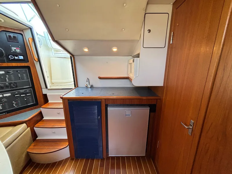 1998 Pursuit 3400 Express