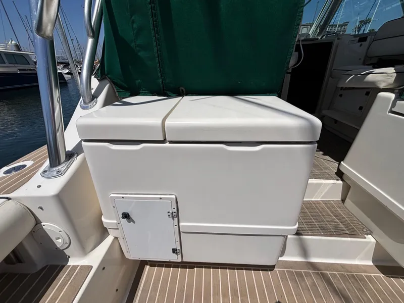 1998 Pursuit 3400 Express