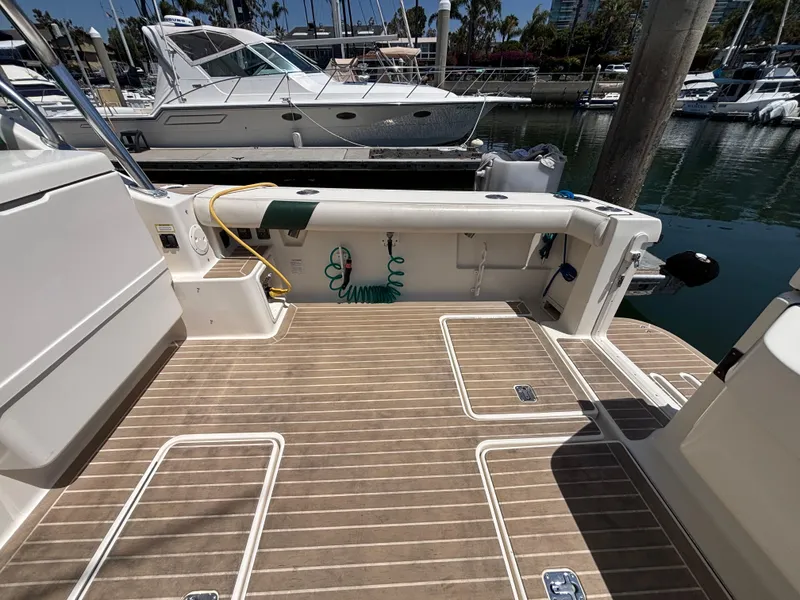 1998 Pursuit 3400 Express