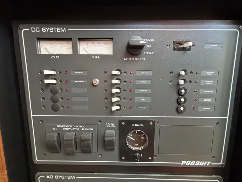 1998 Pursuit 3400 Express