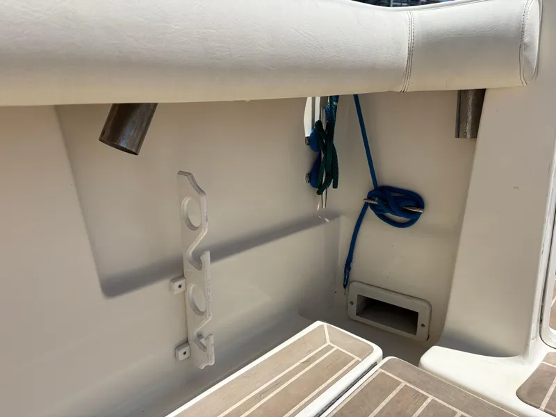 1998 Pursuit 3400 Express