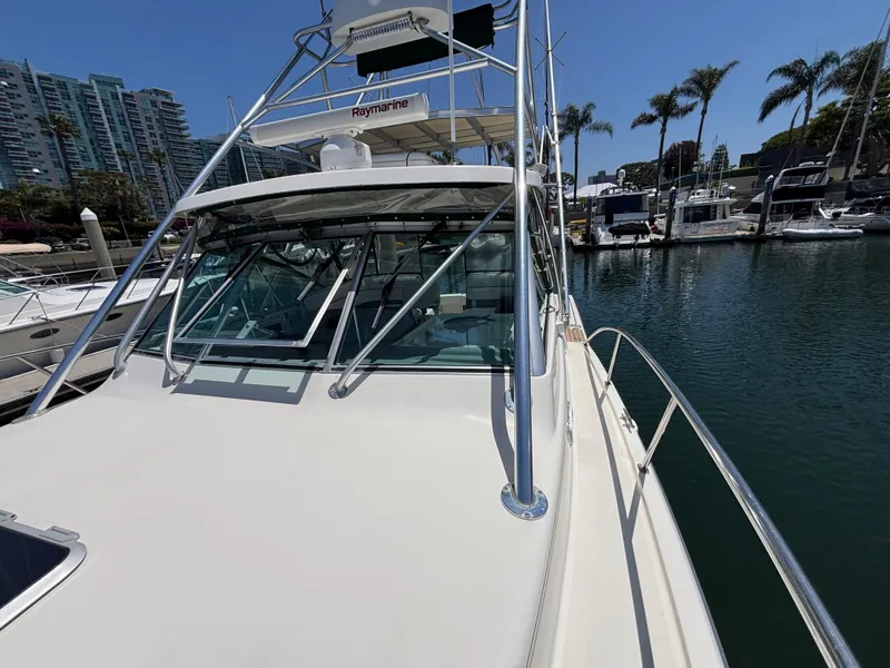 1998 Pursuit 3400 Express