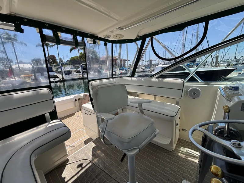 1998 Pursuit 3400 Express