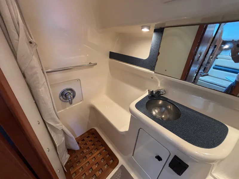 1998 Pursuit 3400 Express