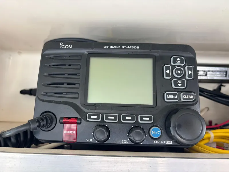 1998 Pursuit 3400 Express
