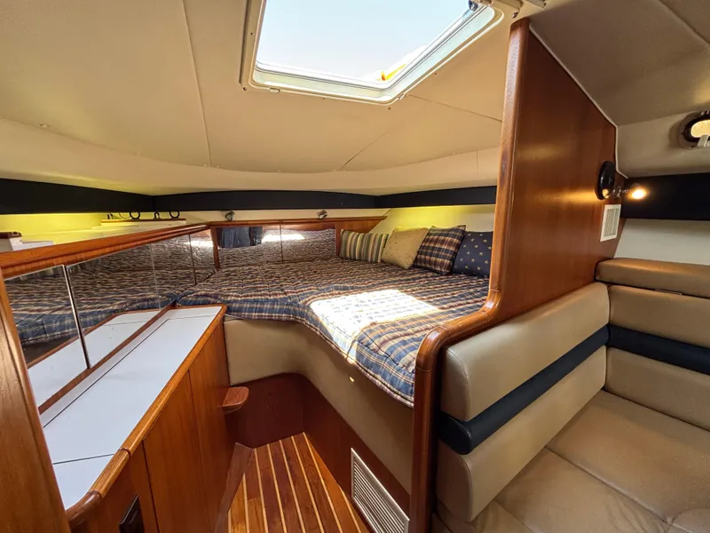 1998 Pursuit 3400 Express