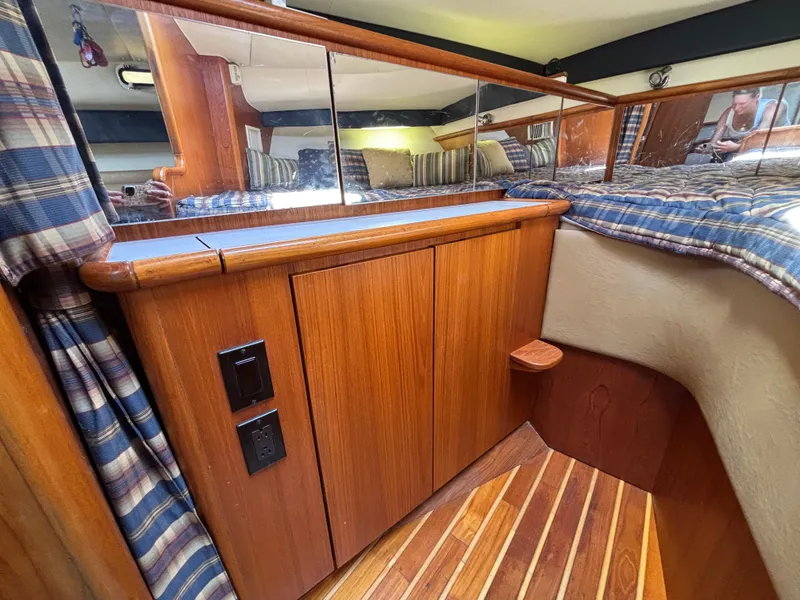 1998 Pursuit 3400 Express