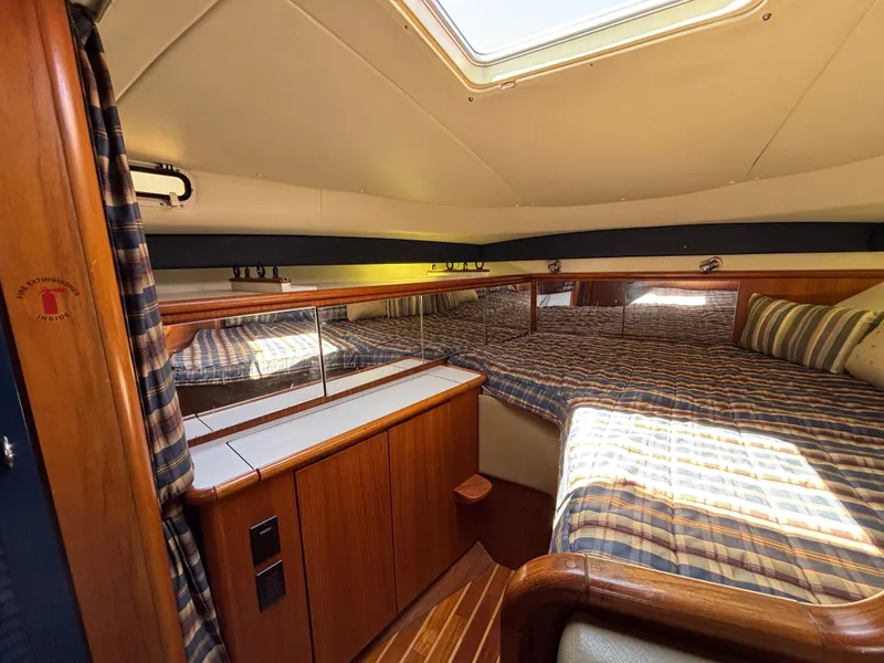 1998 Pursuit 3400 Express