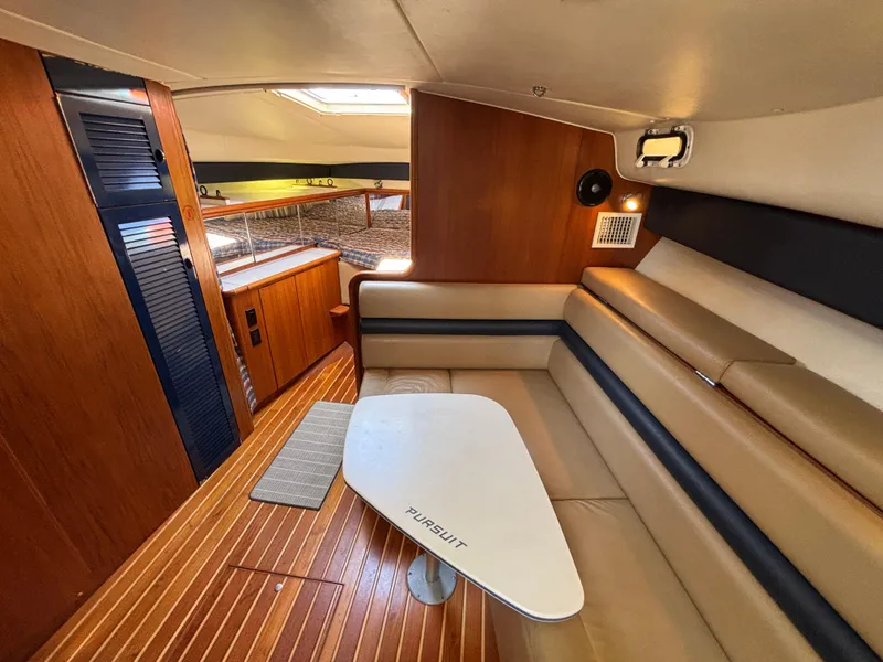 1998 Pursuit 3400 Express