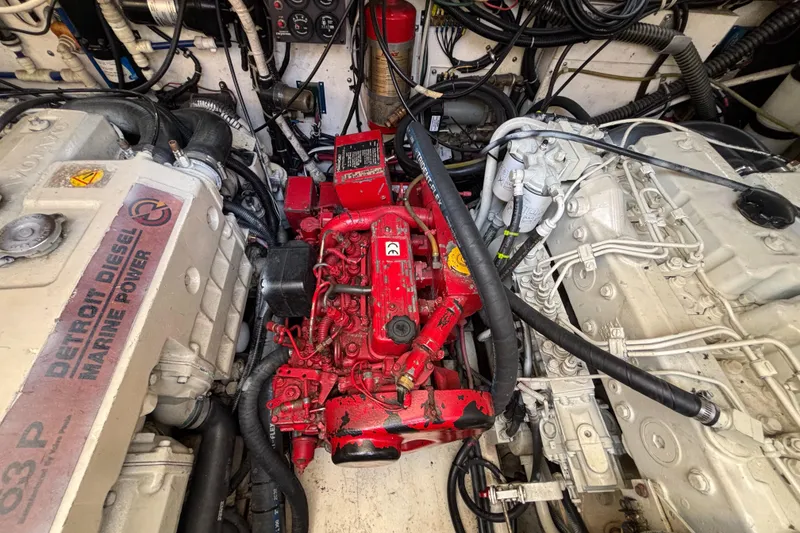 1998 Pursuit 3400 Express