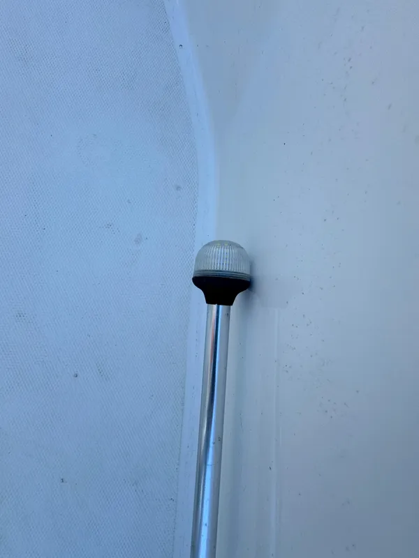 Navigation light on a 2016 Boston Whaler 170 MONTUCK boat.