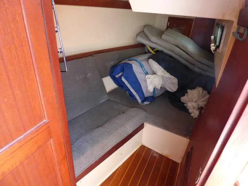 1989 Catalina 34