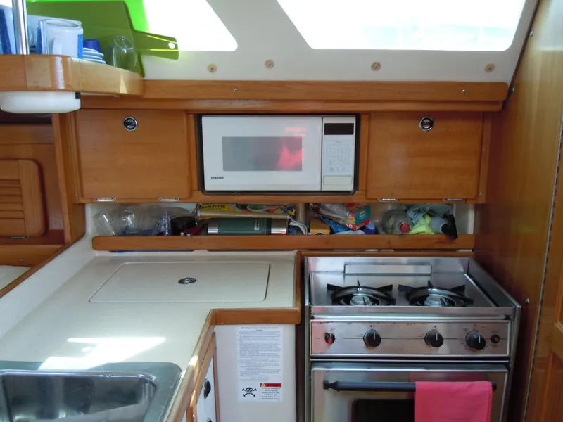 2001 Catalina 34 MkII