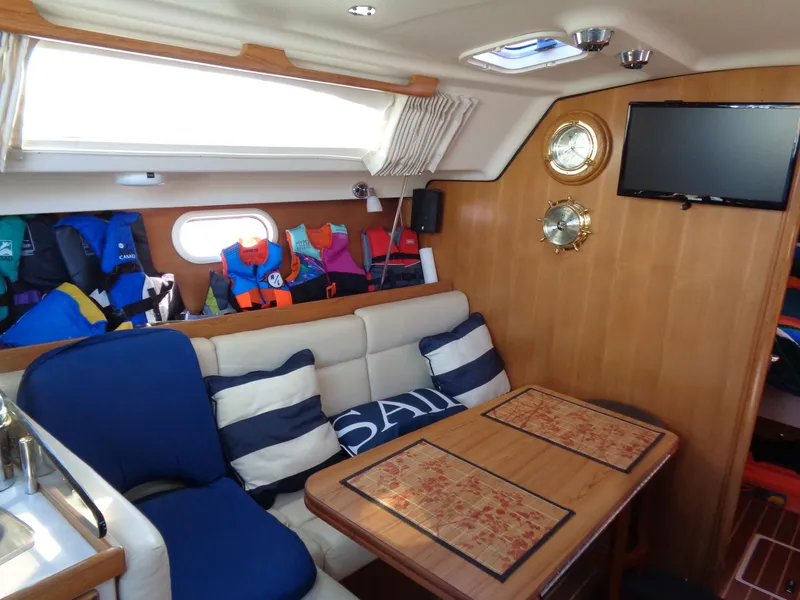 2006 Catalina Sloop