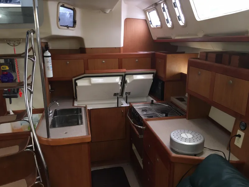 1999 Hunter 450