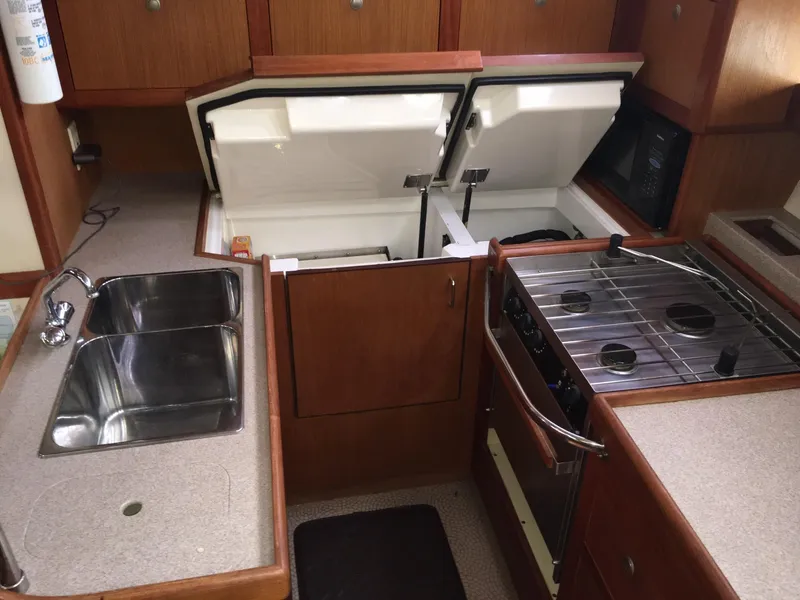1999 Hunter 450