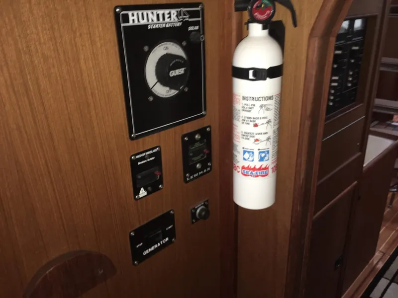 1999 Hunter 450