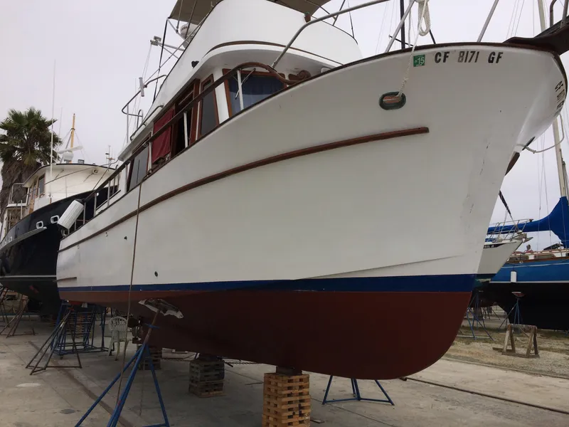 1977 CHB 34 Aft Cabin Trawler
