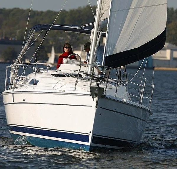 Manufacturer Provided Image: Hunter 33