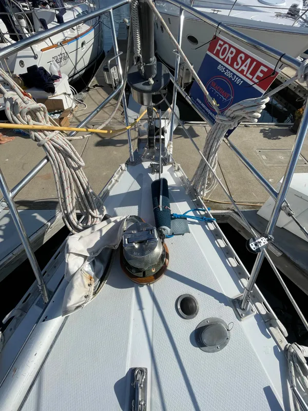 1984 Hylas 44