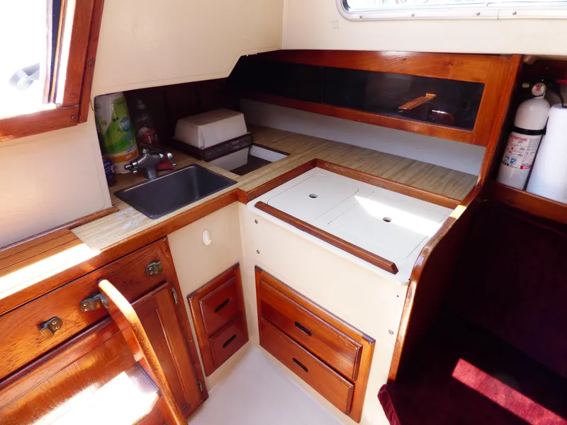 1984 Catalina 27