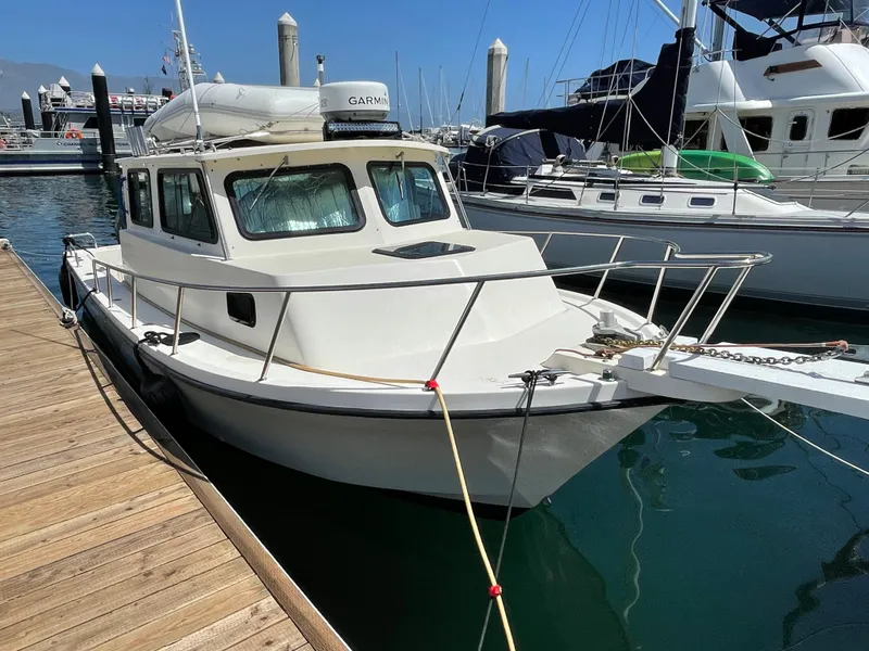 1999 Parker 2530 Extended Cabin