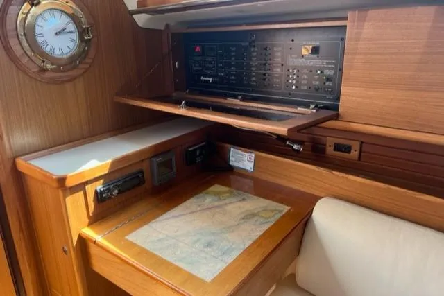 2012 Catalina 355