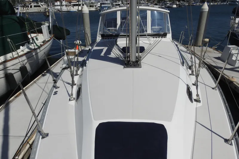 2012 Catalina 355
