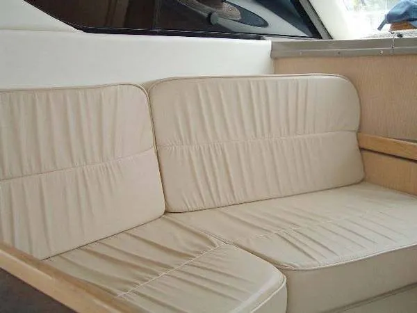 1999 Bayliner 3488 Avanti