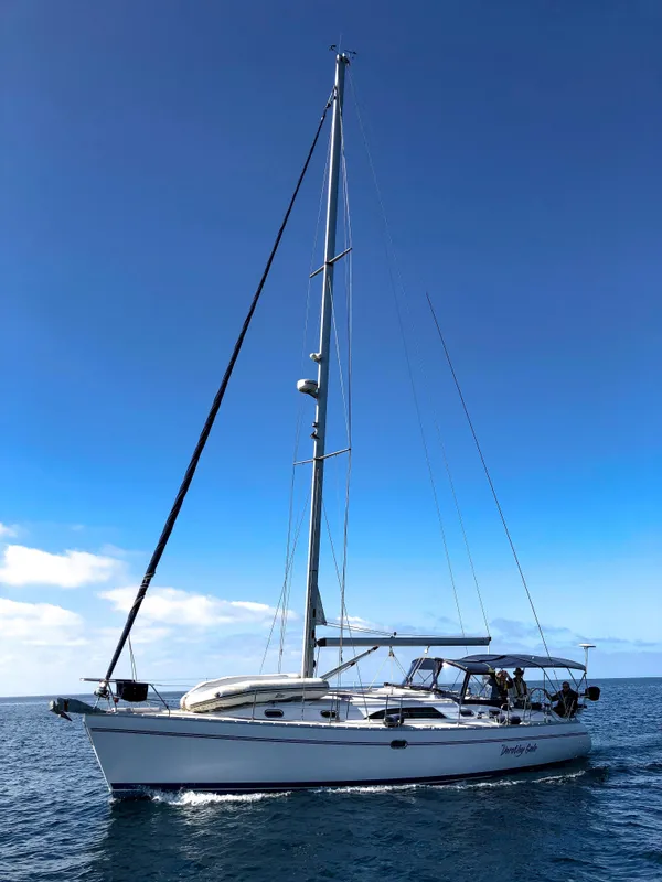 2010 Catalina 445