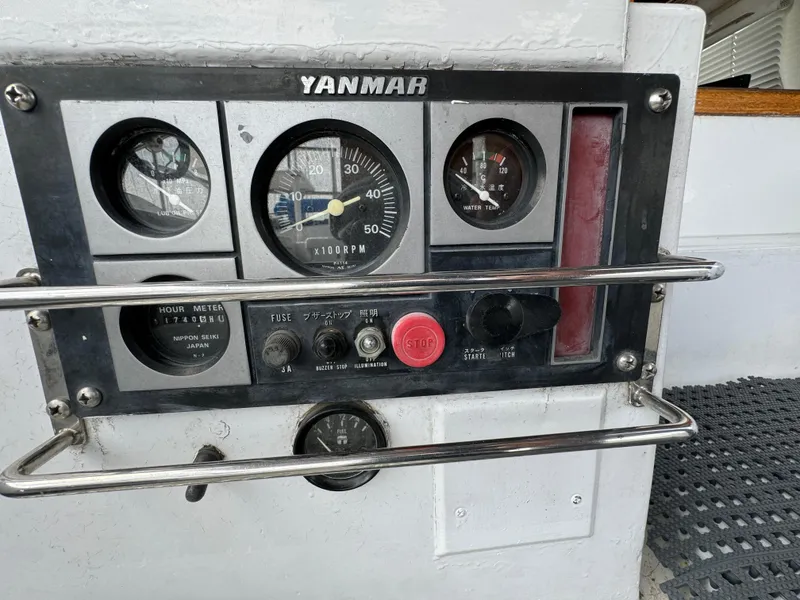 1973 Challenger Aft Cockpit