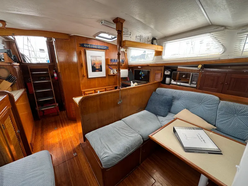 1973 Challenger Aft Cockpit