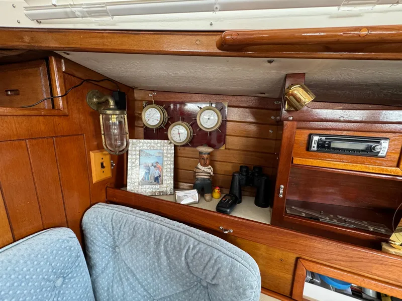 1973 Challenger Aft Cockpit