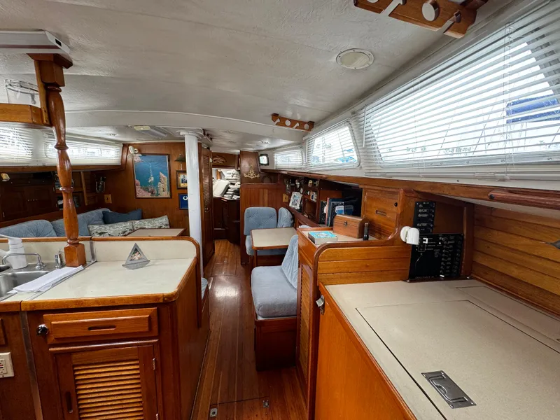 1973 Challenger Aft Cockpit
