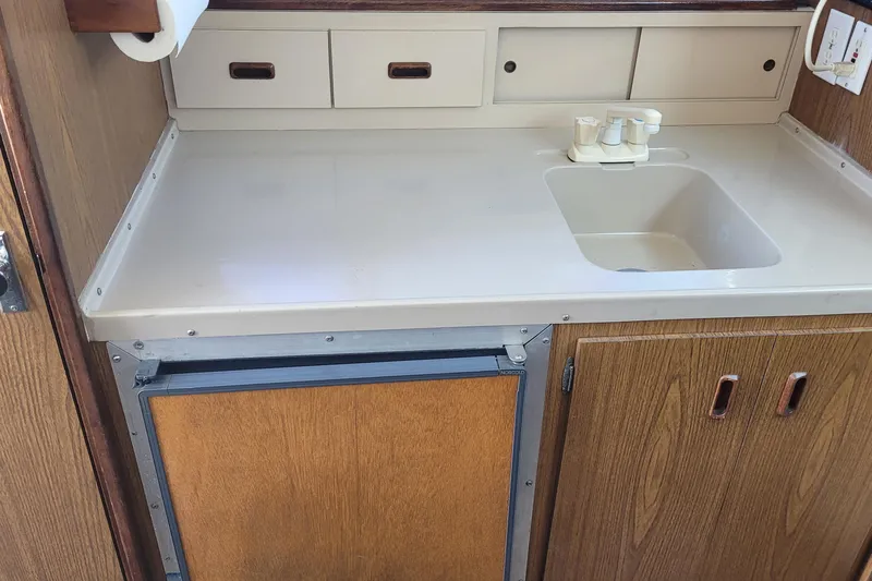 1978 Bertram 28 Sport Fisherman