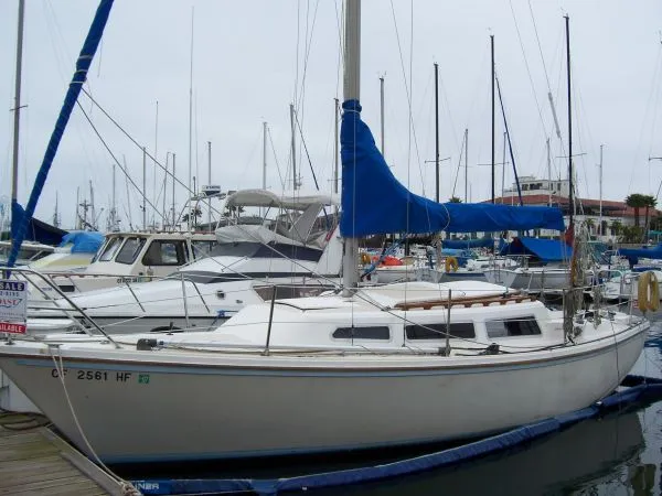 25' S.B. slip available with vessel