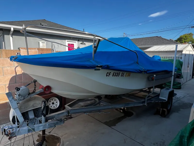 1981 Boston Whaler MONTAUK