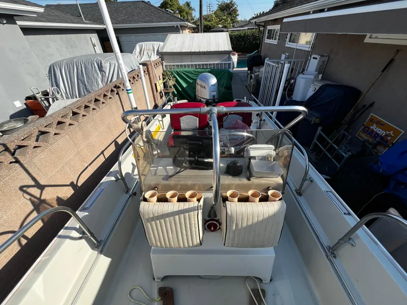 1981 Boston Whaler MONTAUK