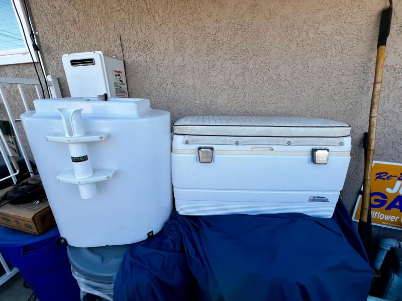 1981 Boston Whaler MONTAUK