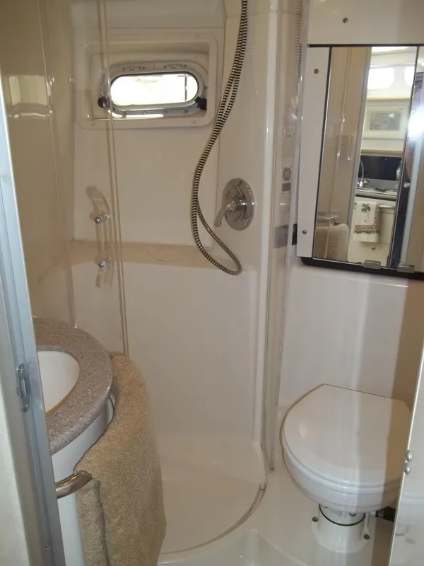 Stand up Shower and Vacu Flush Head