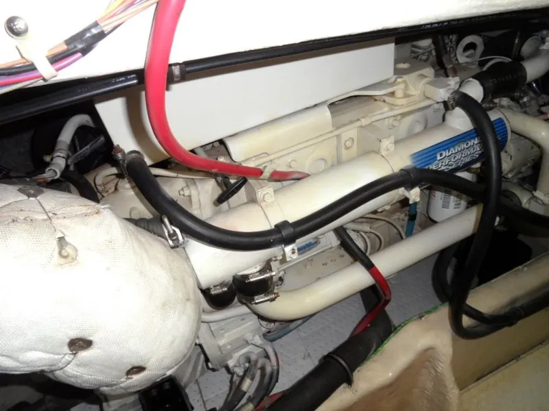 2000 Maxum 46 SCB